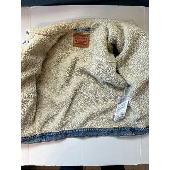 Levi's Women's Original Sherpa Trucker Jacket - Picture 5 of 9